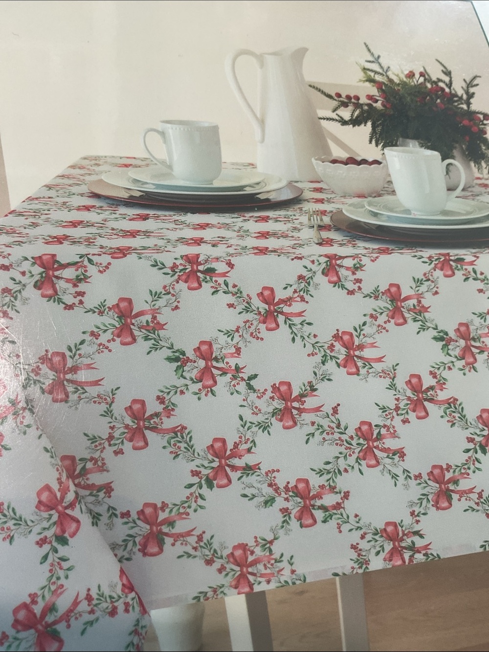 🎄 Holiday tablecloth. Berries and Bows.